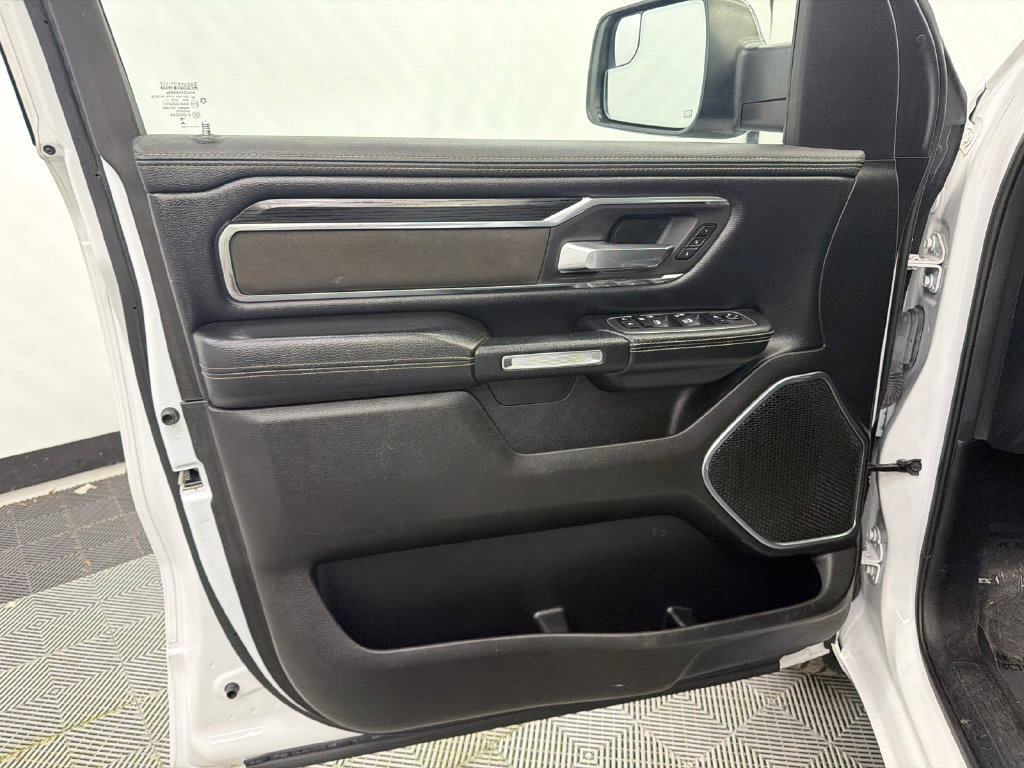 Used 2024 RAM 1500 Laramie RWD image 11