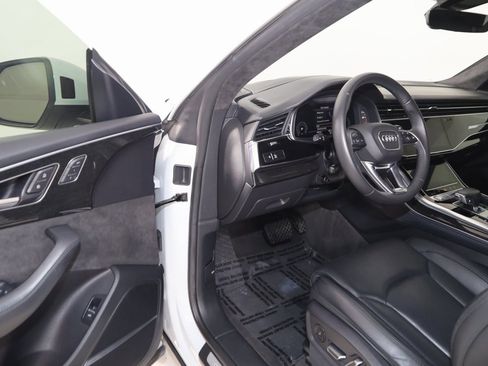 Used 2019 Audi Q8 Prestige image 47