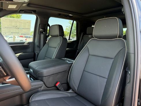 New 2026 Chevrolet Tahoe Premier w/ Sun And Tow Package AWD/4WD image 14