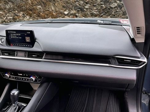 Used 2021 MAZDA MAZDA6 Carbon Edition image 15