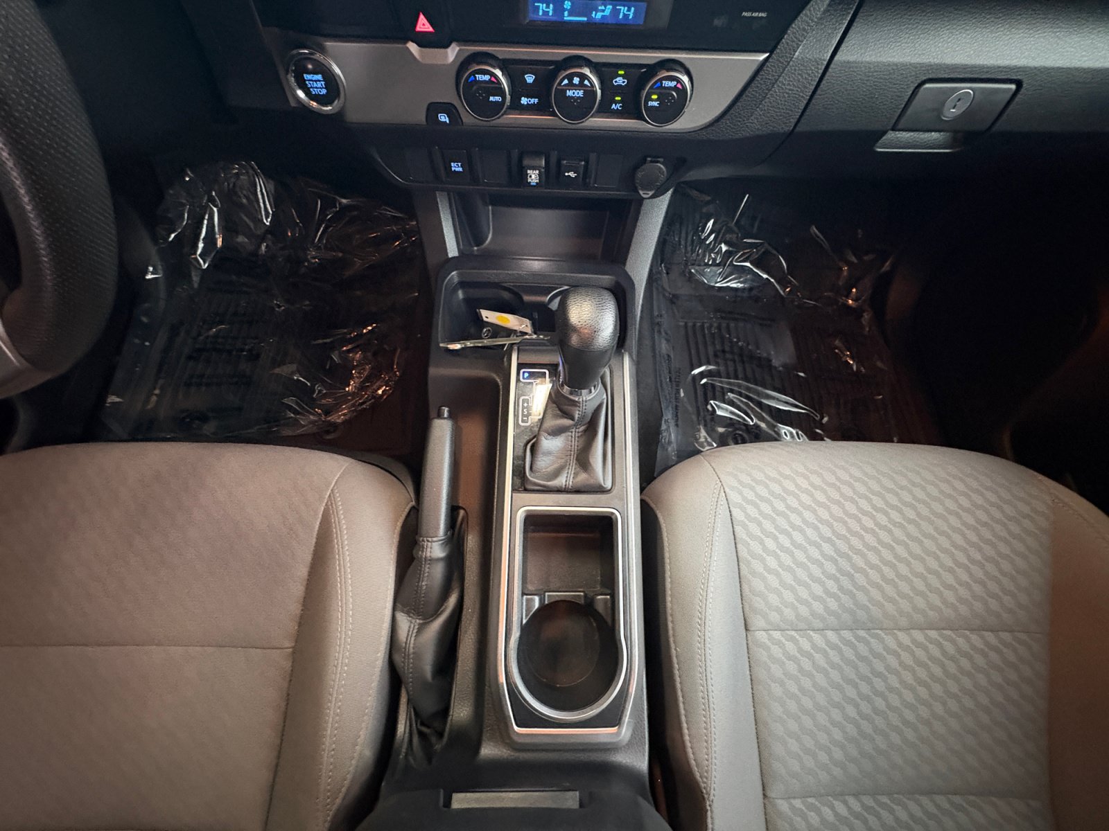 Used 2023 Toyota Tacoma SR5 RWD image 12