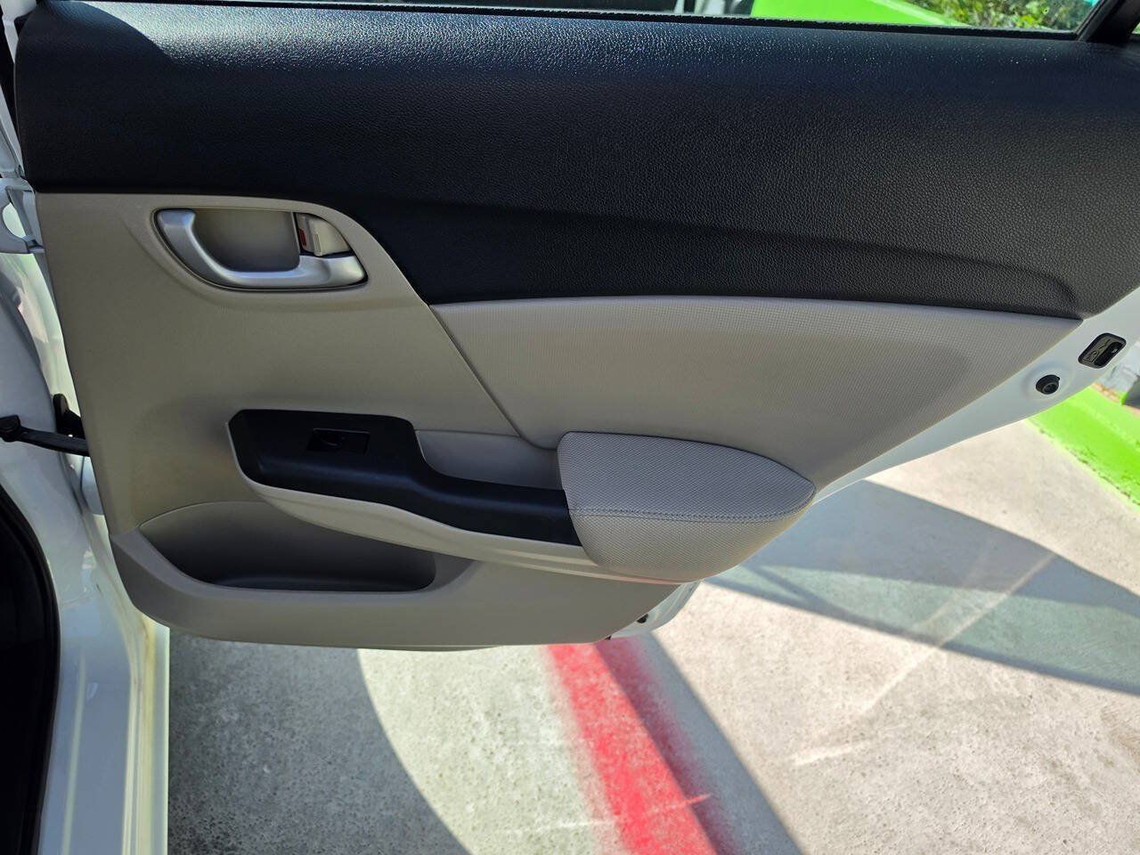 Used 2014 Honda Civic LX image 27