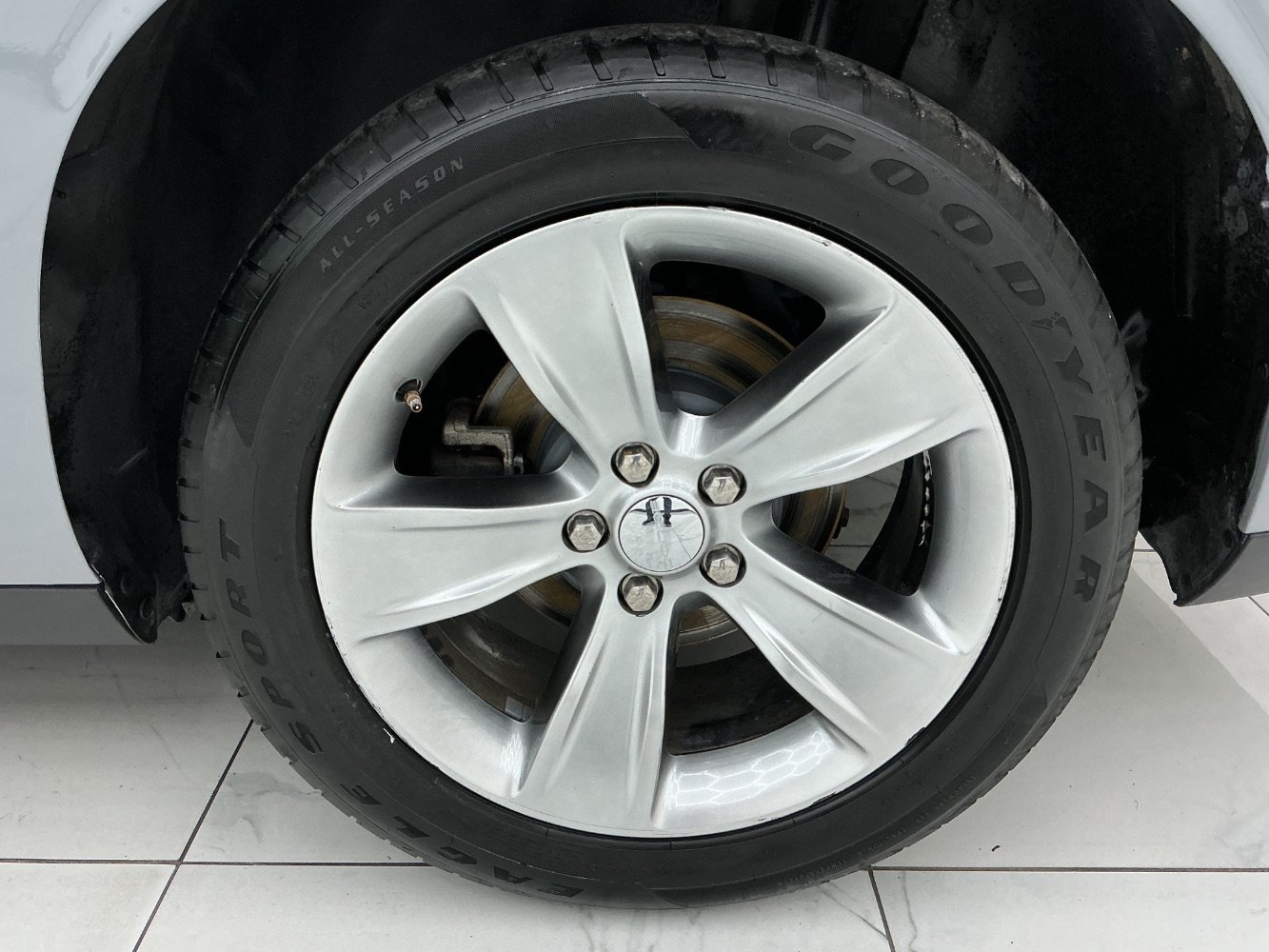 Used 2021 Dodge Challenger SXT RWD image 40