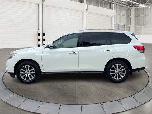 Used 2015 Nissan Pathfinder SV AWD/4WD image 6