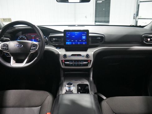 Certified 2023 Ford Explorer XLT image 20