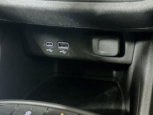 Used 2025 Buick Envista Preferred image 25