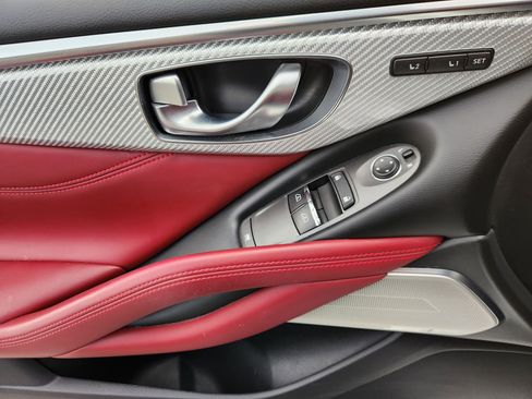 Used 2018 INFINITI Q60 3.0t Sport w/ Sensory Package 3.0T Sport image 18