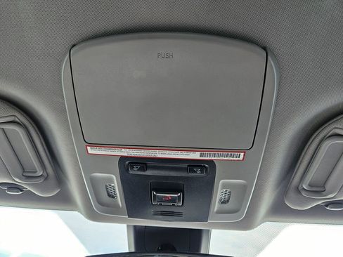 Used 2021 Toyota Camry LE FWD image 19