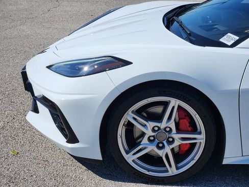 Used 2023 Chevrolet Corvette Stingray w/ Z51 Performance Package image 8