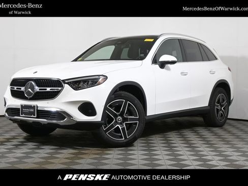Used 2026 Mercedes-Benz GLC 300 4MATIC image 1
