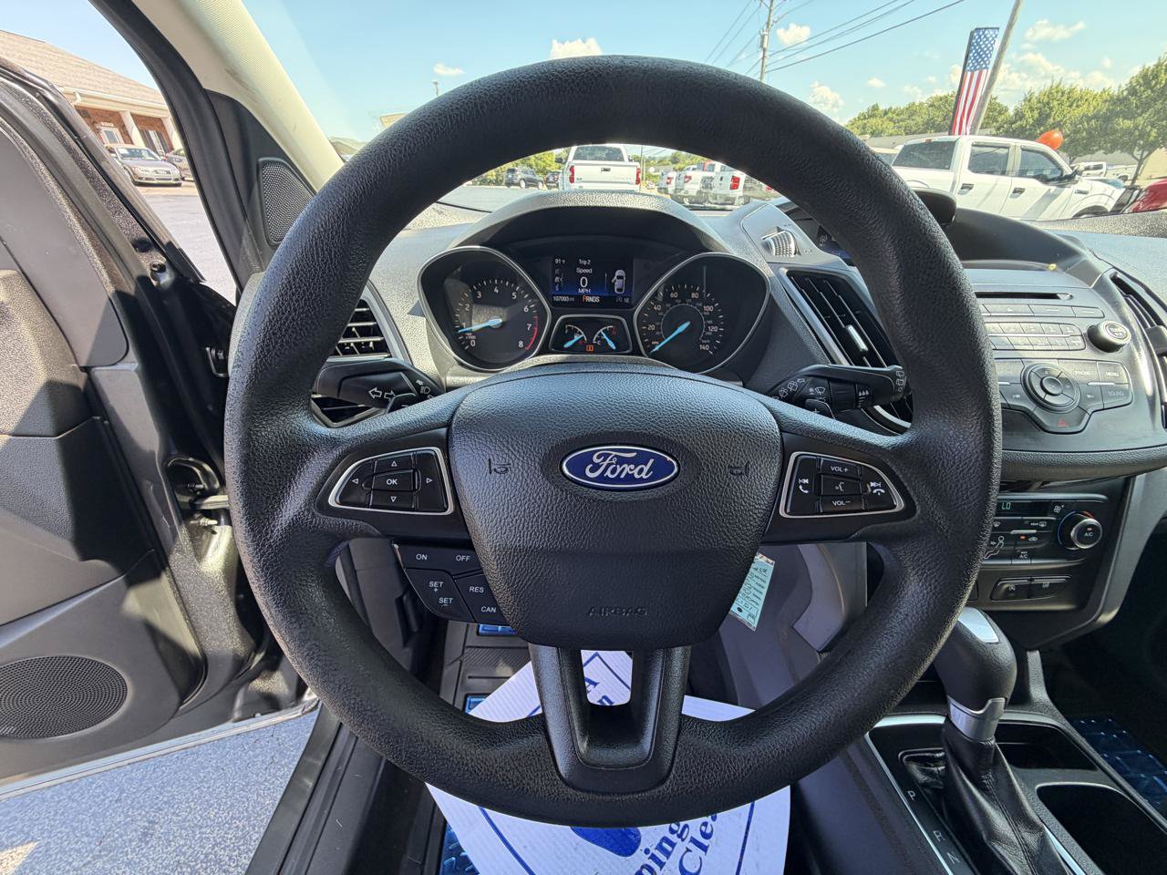 Used 2017 Ford Escape SE FWD image 12