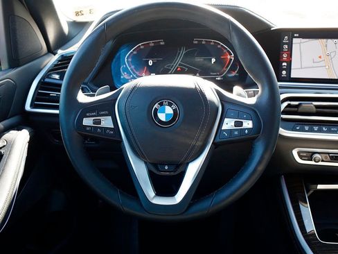 Used 2023 BMW X5 xDrive40i w/ Premium Package image 39