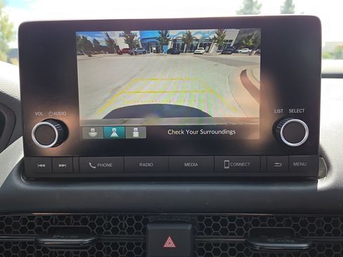Used 2024 Honda HR-V LX image 19