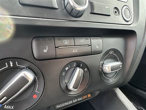 Used 2014 Volkswagen Jetta TDI FWD image 41