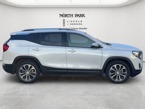 Used 2020 GMC Terrain SLT w/ Preferred Package FWD image 6