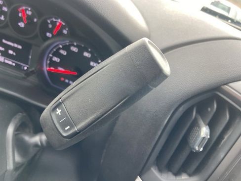 Used 2022 Chevrolet Silverado 1500 Custom image 16