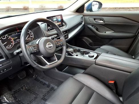 Used 2023 Nissan Rogue SV w/ SV Premium B Package image 14