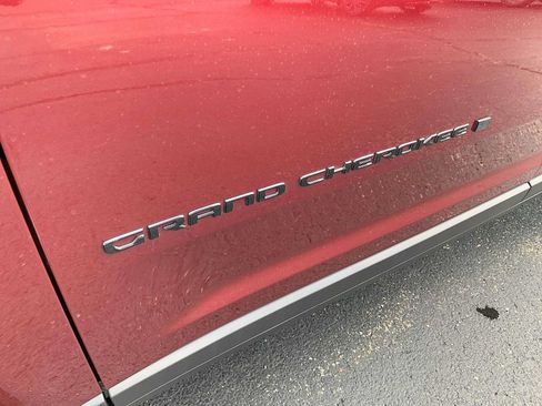 Used 2023 Jeep Grand Cherokee L Laredo AWD/4WD image 30