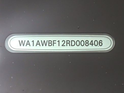 Used 2024 Audi SQ8 Premium Plus w/ Executive Package image 26