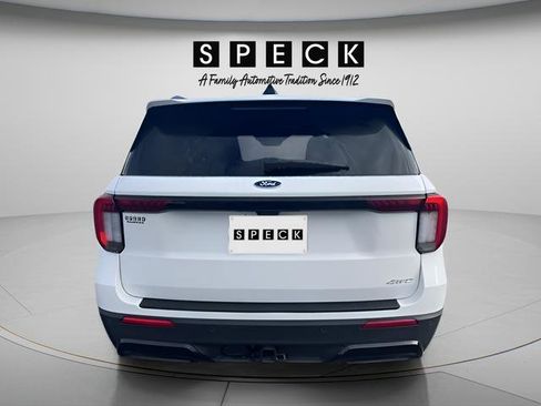 Used 2025 Ford Explorer ST-Line AWD/4WD image 4