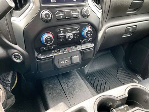 Used 2021 Chevrolet Silverado 1500 LT AWD/4WD image 25