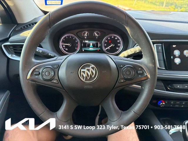 Used 2018 Buick Enclave Essence FWD image 18