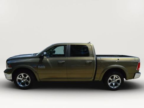 Used 2015 RAM 1500 Laramie w/ Convenience Group AWD/4WD image 4