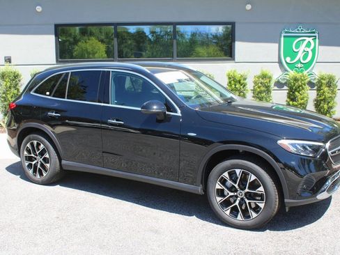 Certified 2025 Mercedes-Benz GLC 350e 4MATIC image 2