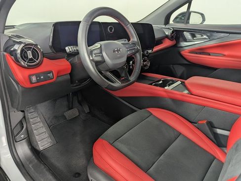 Used 2024 Chevrolet Blazer EV RS image 15