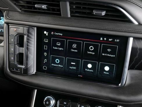 Used 2024 GMC Yukon Denali image 14