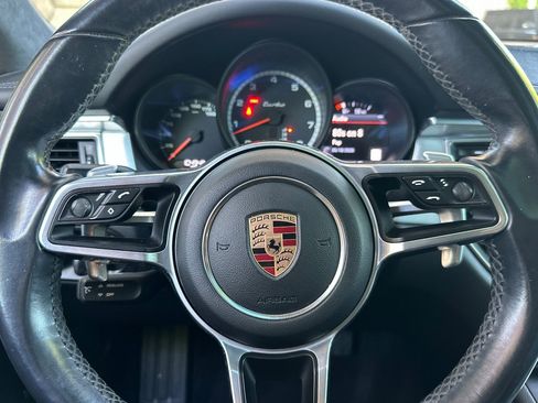 Used 2016 Porsche Macan Turbo AWD/4WD image 15