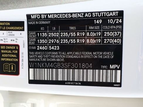 Certified 2025 Mercedes-Benz GLC 300 image 30