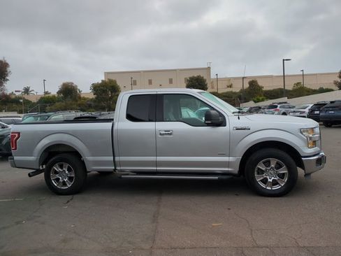 Used 2015 Ford F150 XLT w/ Equipment Group 302A Luxury image 4