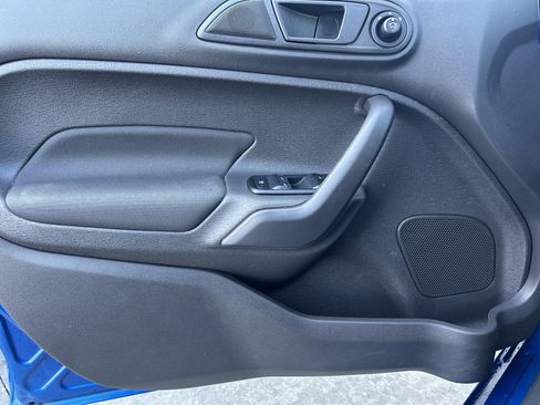 Used 2019 Ford Fiesta SE image 12