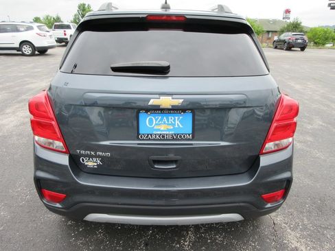 Certified 2021 Chevrolet Trax LT AWD/4WD image 4