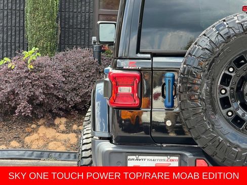 Used 2019 Jeep Wrangler Unlimited Sahara w/ Quick Order Package 24M Moab AWD/4WD image 15