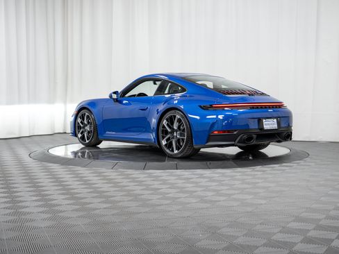 Used 2026 Porsche 911 Carrera T RWD image 49