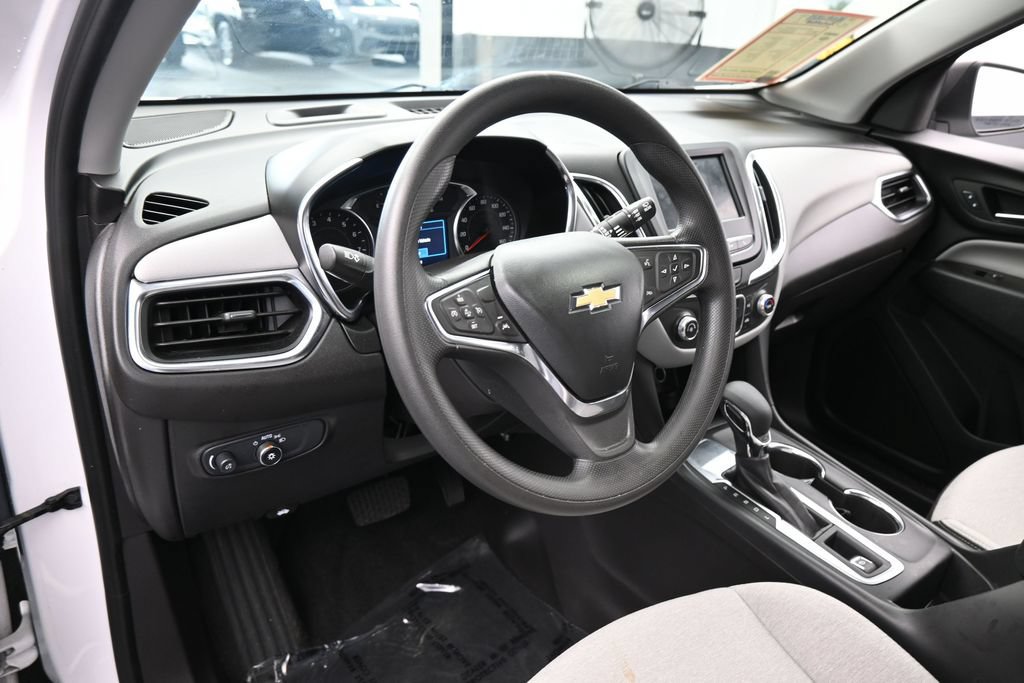 Used 2024 Chevrolet Equinox LS w/ LS Convenience Package FWD image 11
