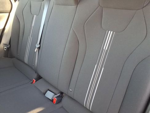 Used 2023 Hyundai Elantra SEL image 34