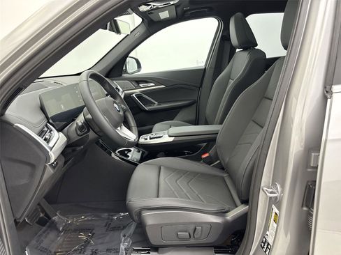 New 2026 BMW X1 xDrive28i w/ Technology Package AWD/4WD image 25