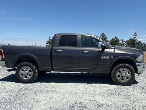 Used 2016 RAM 2500 Laramie w/ Protection Group AWD/4WD image 9