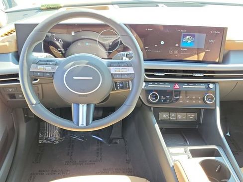 New 2025 Hyundai Sonata Limited FWD image 4