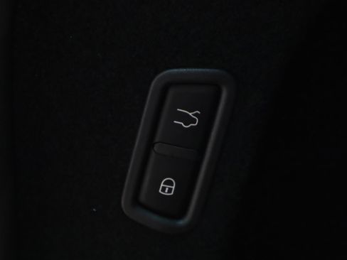 Used 2022 Maserati Levante GT image 13