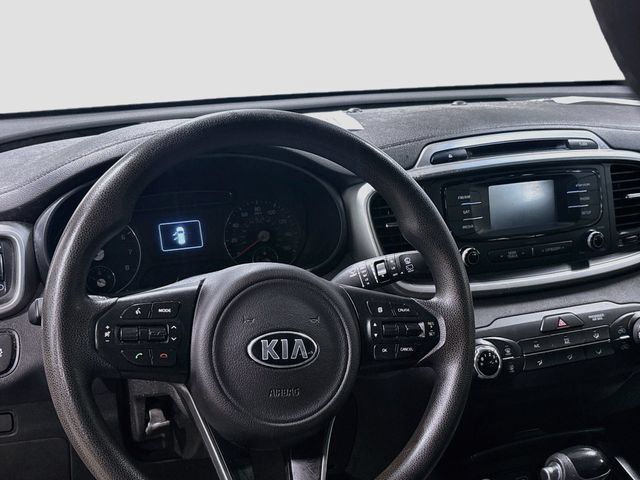 Used 2016 Kia Sorento FWD image 13