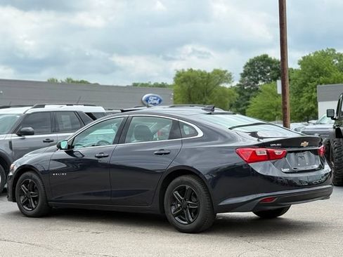 Used 2023 Chevrolet Malibu LT w/ Driver Confidence Package FWD image 39