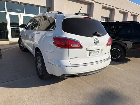 Used 2017 Buick Enclave Leather image 9