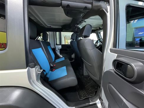 Used 2010 Jeep Wrangler Sport image 17