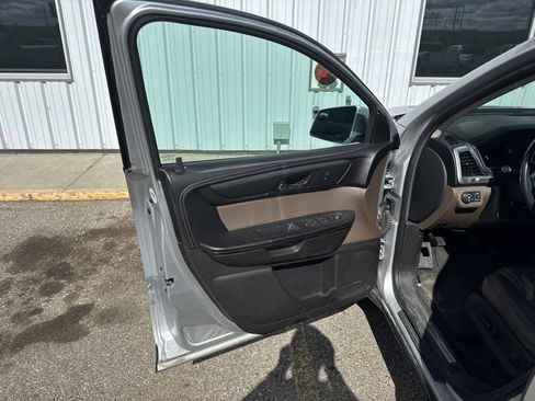 Used 2013 GMC Acadia SLT AWD/4WD image 13