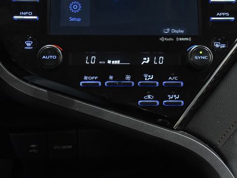 Used 2018 Toyota Camry XLE w/ Audio Package FWD image 21