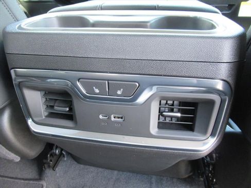 New 2026 GMC Sierra 2500 SLT w/ SLT Premium Package image 16